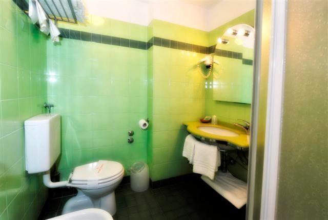 Hotel Boston Livorno Dış mekan fotoğraf